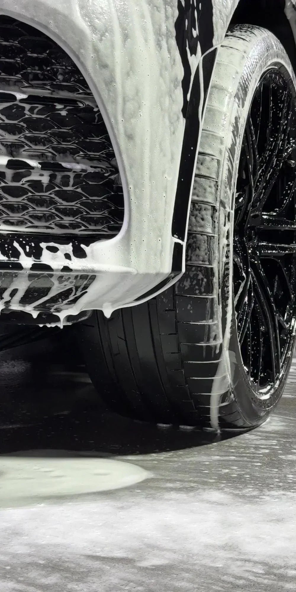 Warum echte Auto-Enthusiasten auf Handwäsche schwören