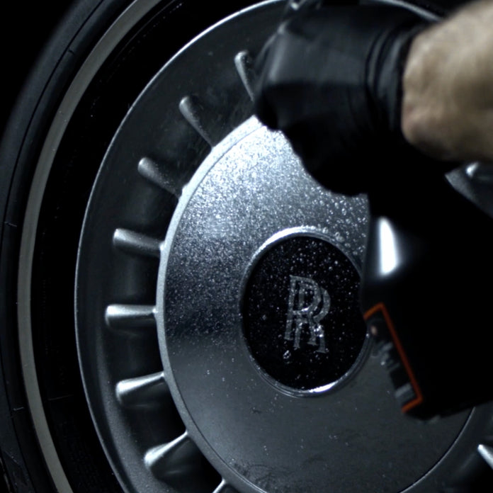 Wheel CLEANING KIT – PYÖRÄN PUHDISTUSSARJA